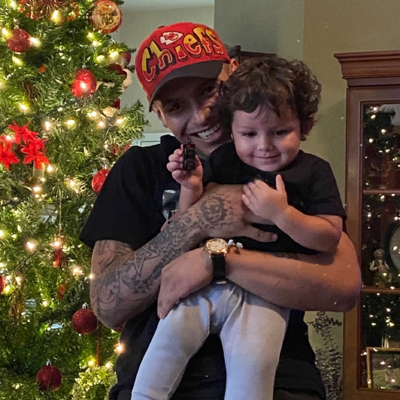 Meet your Posher, Raul - Picture 1 of 1